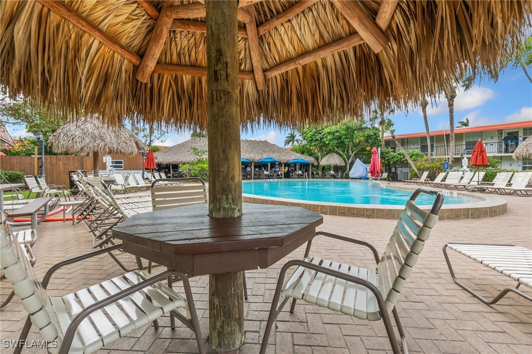 Condominium for Sale in Naples, photo 11