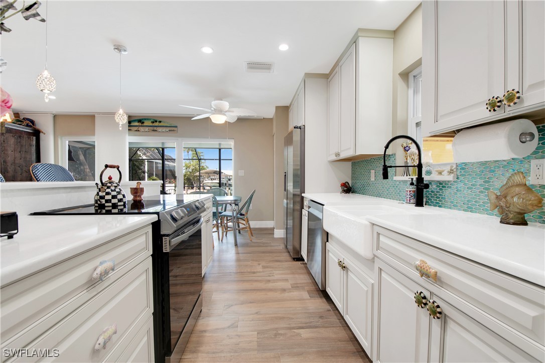 2 Bed Pool Home for Sale in Isles Of Capri, photo 11