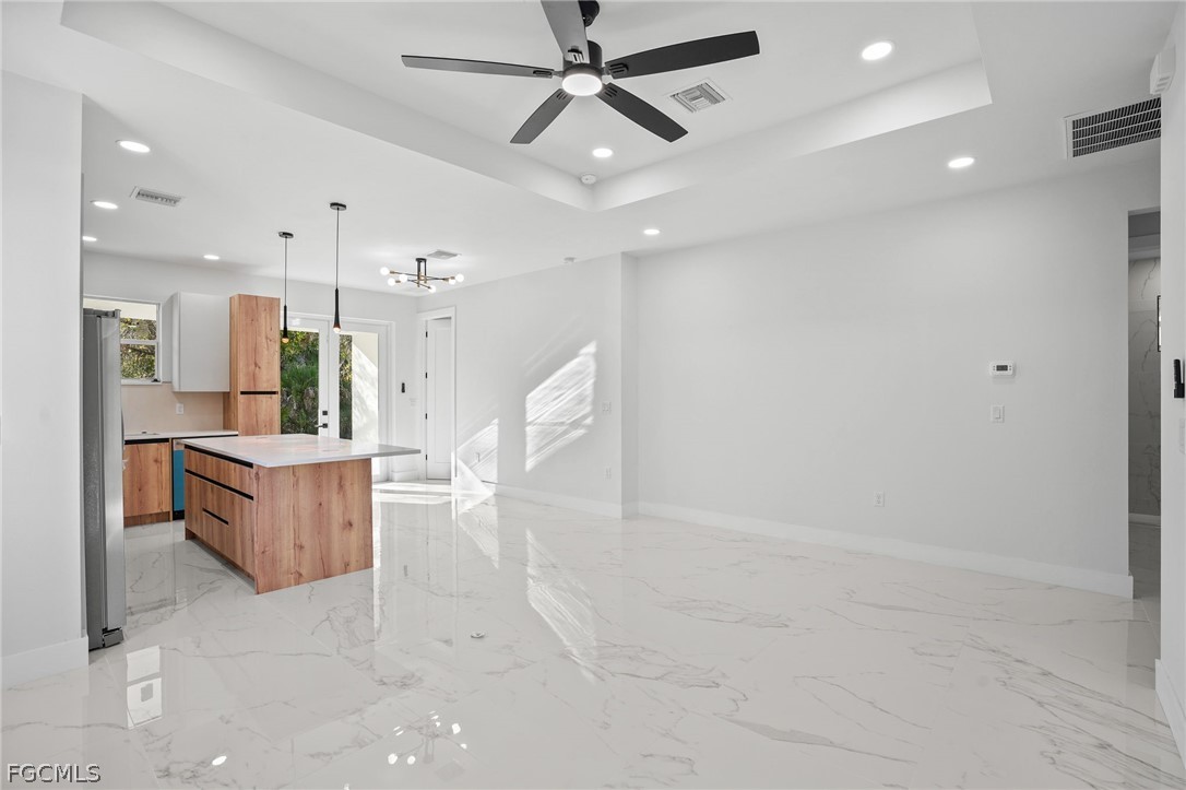 3 Bed SingleFamilyResidence for Sale in Port Charlotte, photo 11