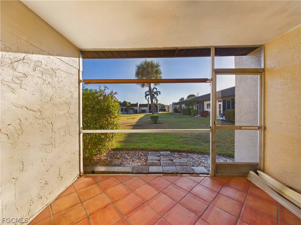 2 Bed Condominium for Sale in Fort Myers, photo 11
