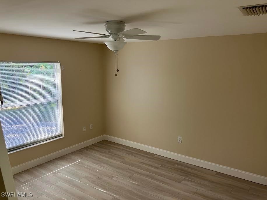 3 Bed SingleFamilyResidence for Sale in Spring Lakes, photo 11