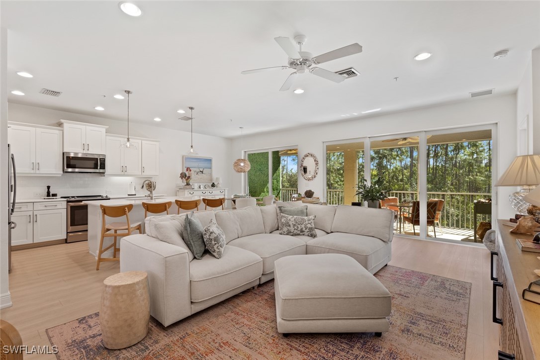 3 Bed Condominium for Sale in Avalon, photo 11