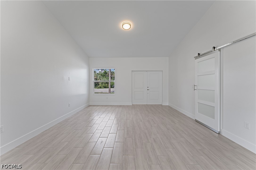 3 Bed SingleFamilyResidence for Sale in Lehigh Acres, photo 11