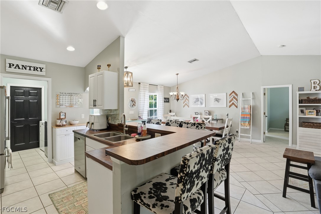 3 Bed SingleFamilyResidence for Sale in Port Labelle, photo 11