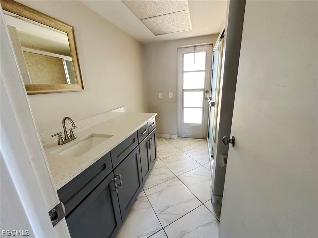 3 Bed SingleFamilyResidence for Sale in Cape Coral, photo 11