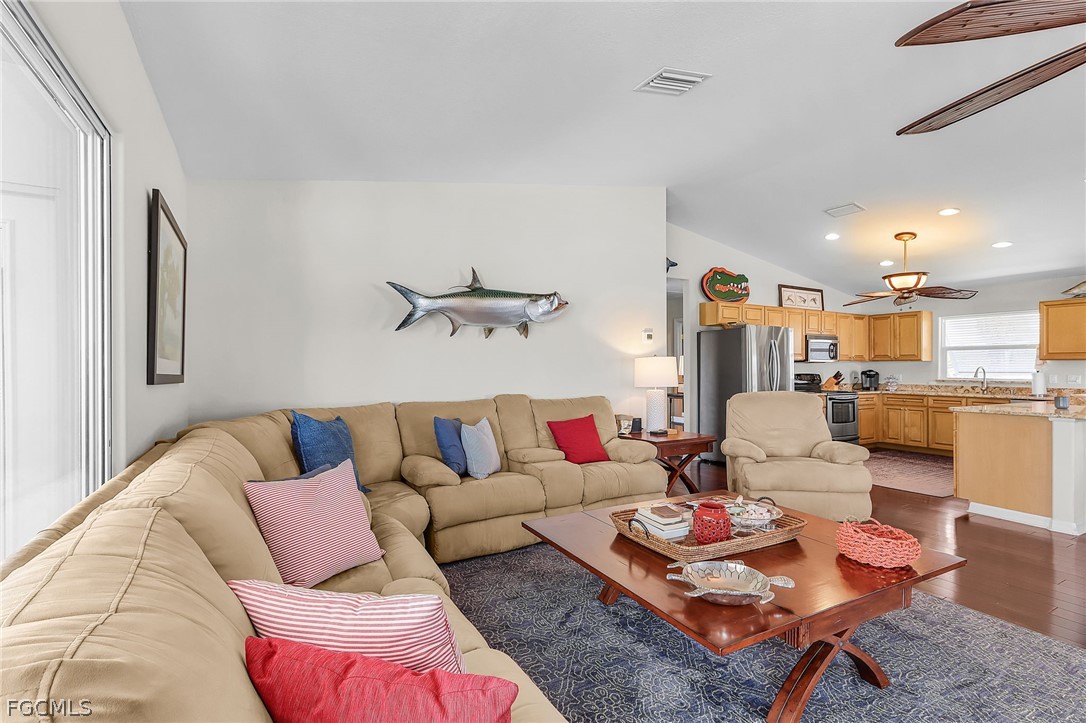 3 Bed Waterfront Home for Sale in Sandy Shoals, photo 11