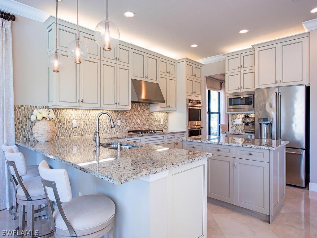 6 Bed Pool Home for Sale in Stonecreek, photo 11