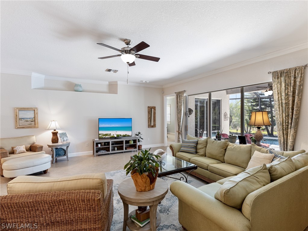 4 Bed Pool Home for Sale in Bella Terra, photo 11