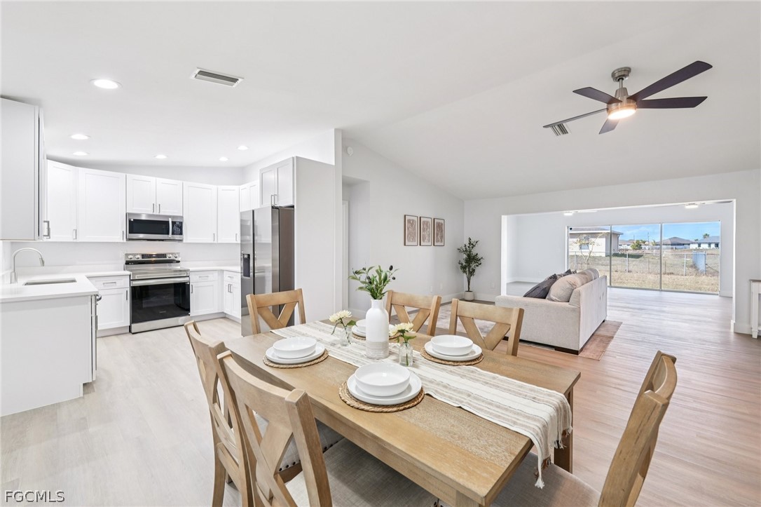 5 Bed SingleFamilyResidence for Sale in Cape Coral, photo 11