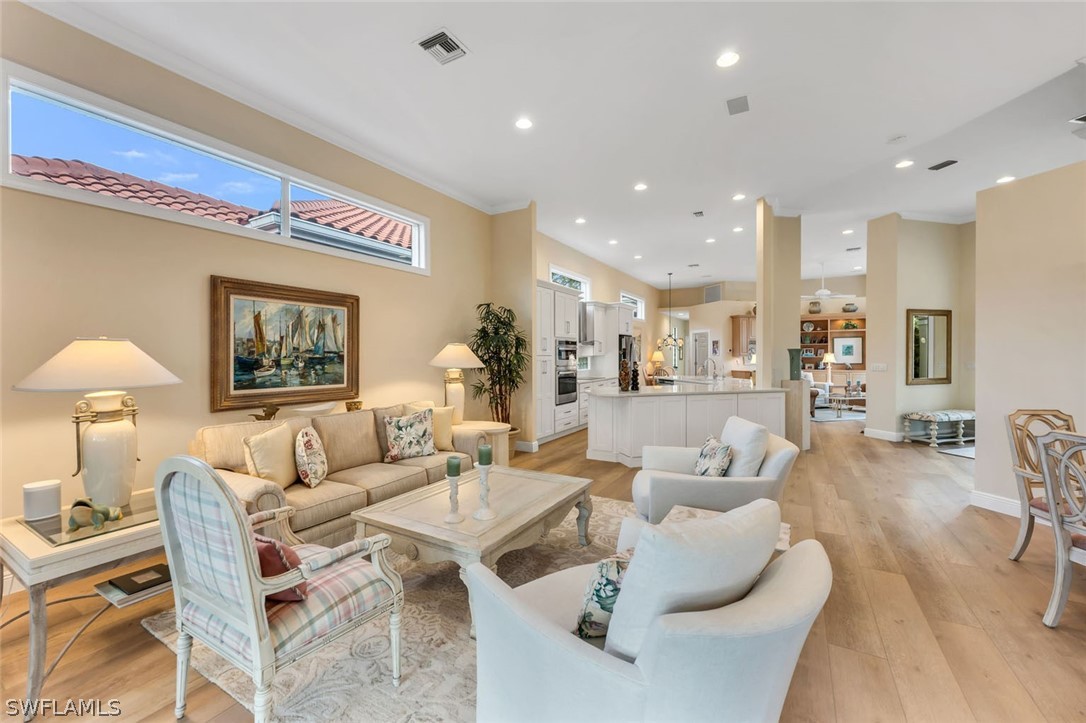 4 Bed Pool Home for Sale in Mira Lago, photo 11