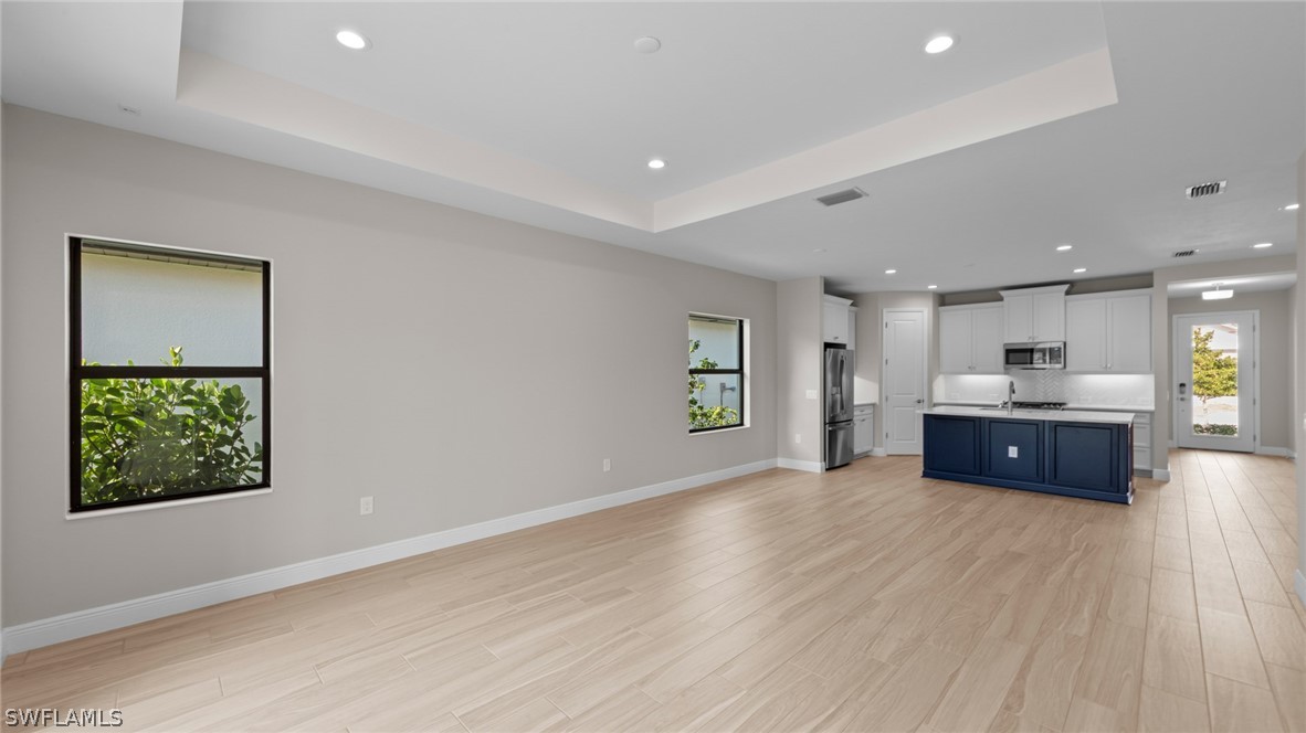 3 Bed Waterfront Home for Sale in Skysail, photo 11