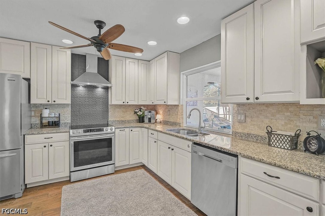 3 Bed Pool Home for Sale in Port Charlotte, photo 11