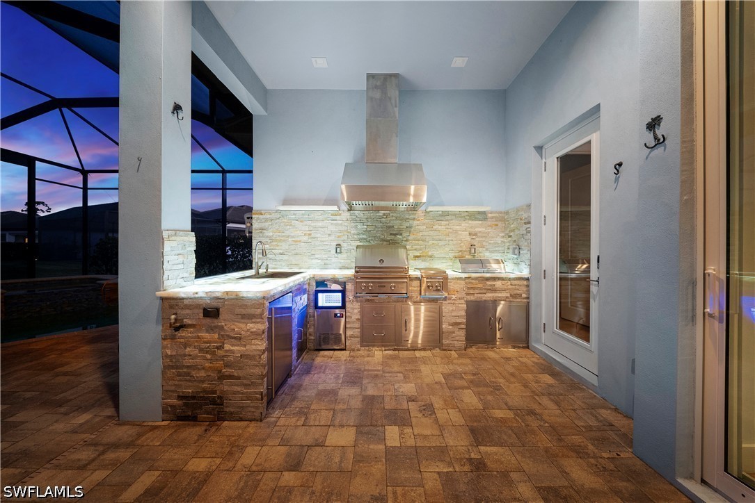 3 Bed Pool Home for Sale in Sapphire Cove, photo 11