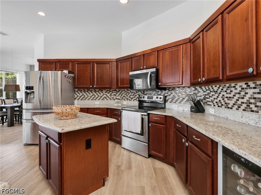 3 Bed Pool Home for Sale in Cape Coral, photo 11