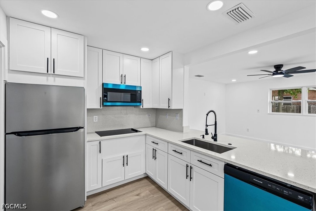 2 Bed SingleFamilyResidence for Sale in Fort Myers, photo 11