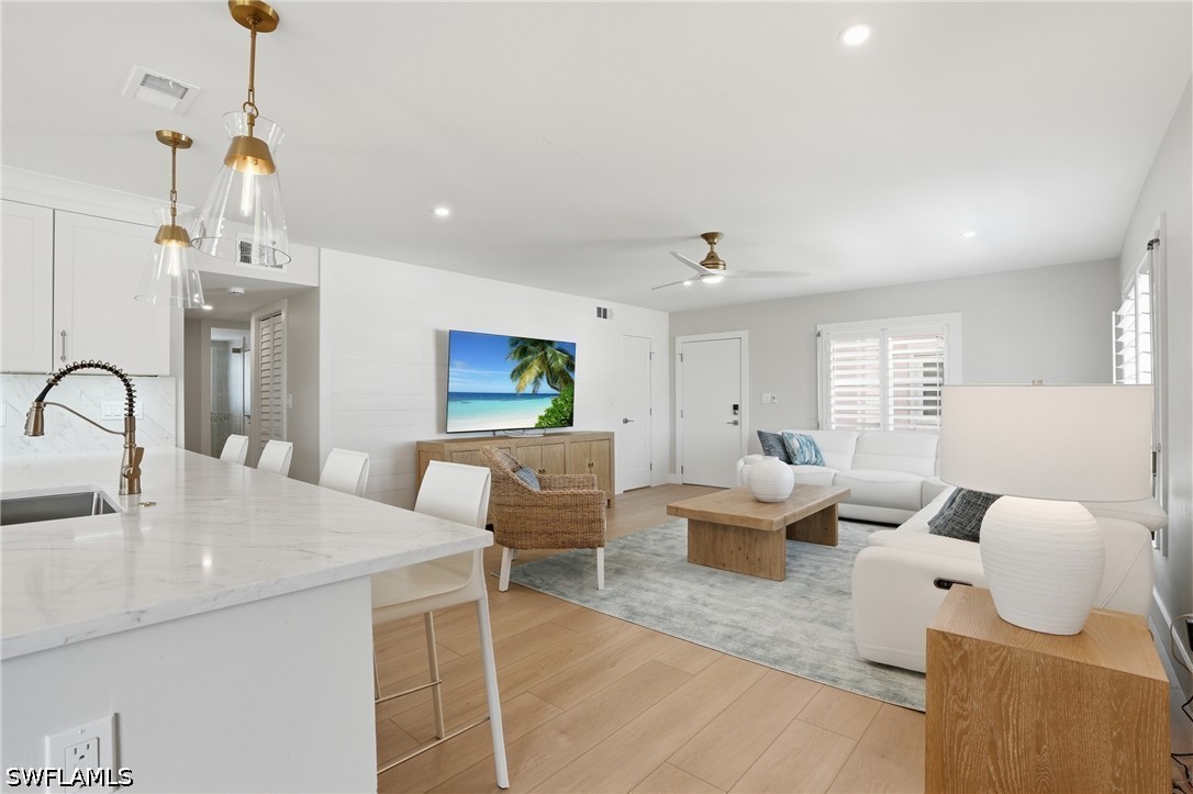 2 Bed Pool Home for Sale in Hickory Shores, photo 11