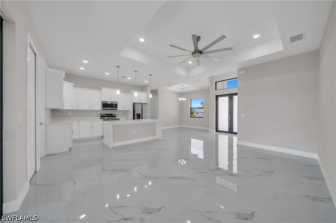 3 Bed SingleFamilyResidence for Sale in Lehigh Acres, photo 11
