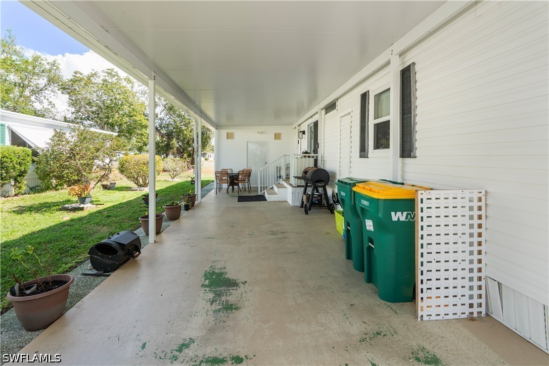 2 Bed ManufacturedHome for Sale in Naples, photo 11
