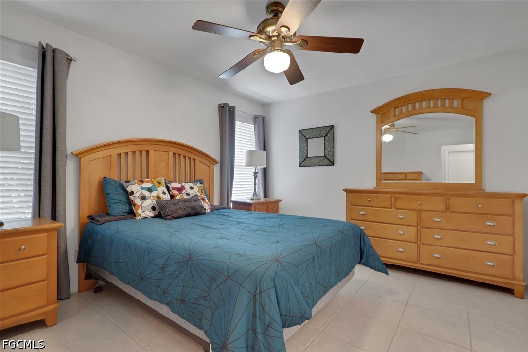 3 Bed SingleFamilyResidence for Sale in Cape Coral, photo 11