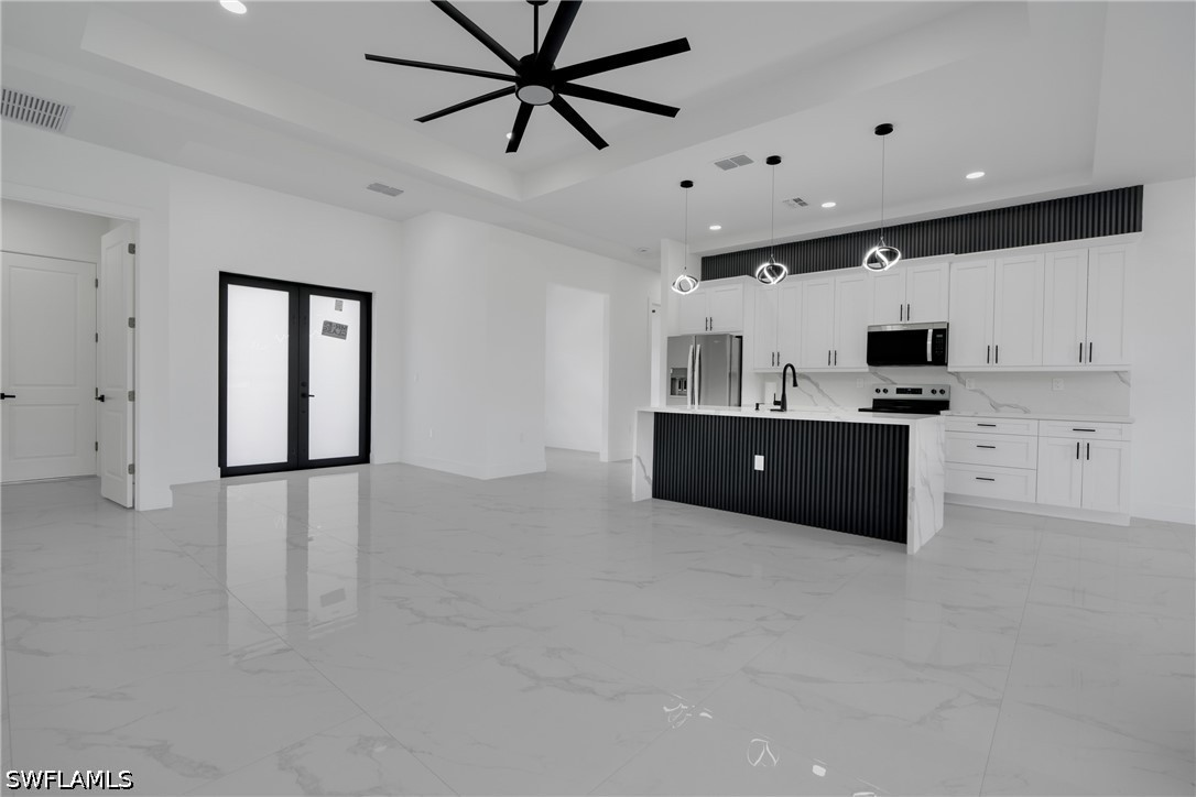 3 Bed SingleFamilyResidence for Sale in Lehigh Acres, photo 11