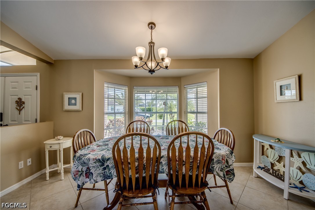 3 Bed Pool Home for Sale in Cape Coral, photo 11