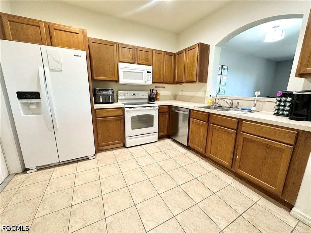 3 Bed Pool Home for Sale in Fort Myers, photo 11