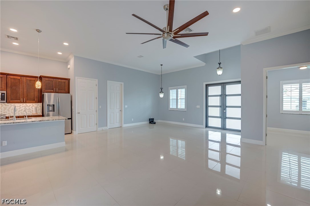 4 Bed SingleFamilyResidence for Sale in Lehigh Acres, photo 11