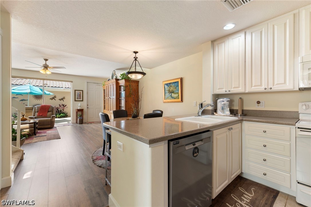 3 Bed Townhouse for Sale in Bonita Springs, photo 11