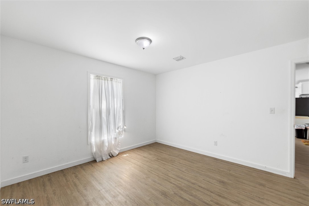 2 Bed ManufacturedHome for Sale in Lake Kelly, photo 11