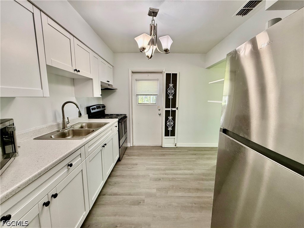 2 Bed Attached for Sale in Lehigh Acres, photo 11
