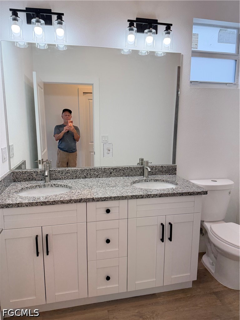 4 Bed SingleFamilyResidence for Sale in Cape Coral, photo 11
