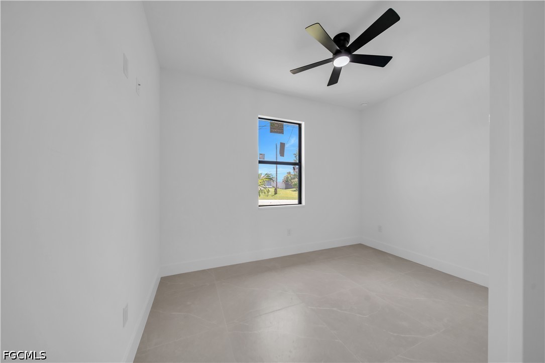 3 Bed Pool Home for Sale in Cape Coral, photo 11
