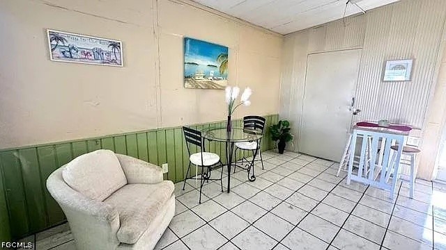 2 Bed Waterfront Home for Sale in Old Bridge Village, photo 11