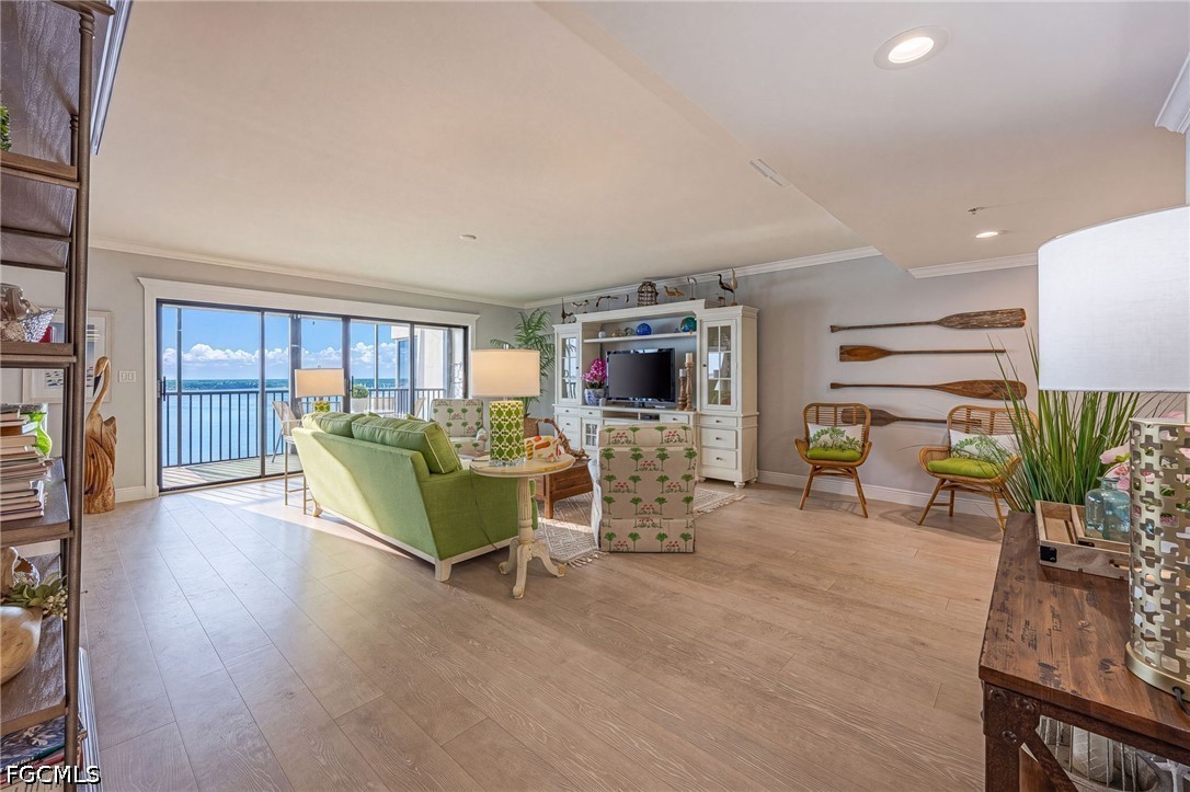 3 Bed Waterfront Home for Sale in Fort Myers, photo 11
