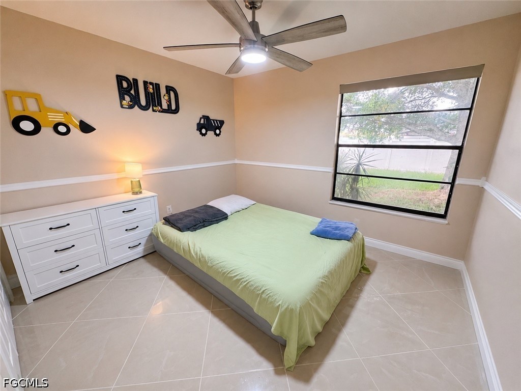 3 Bed SingleFamilyResidence for Sale in Cape Coral, photo 11