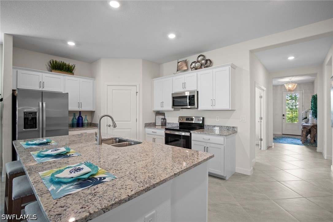 3 Bed Pool Home for Sale in Country Club, photo 11