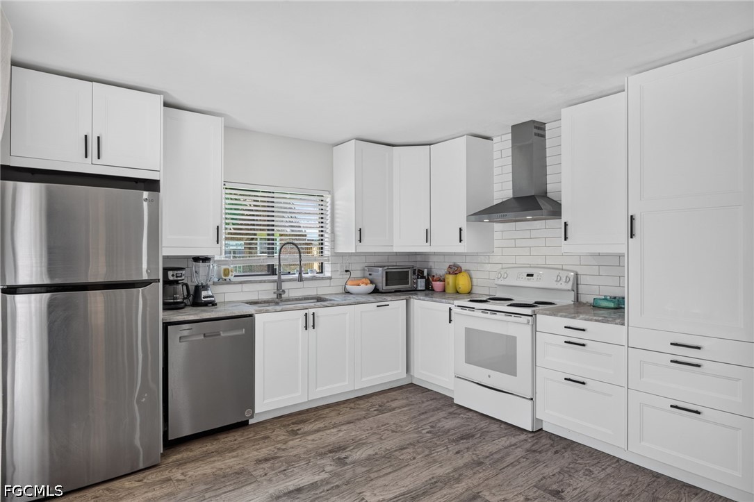 2 Bed Condominium for Sale in Hamlet, photo 11