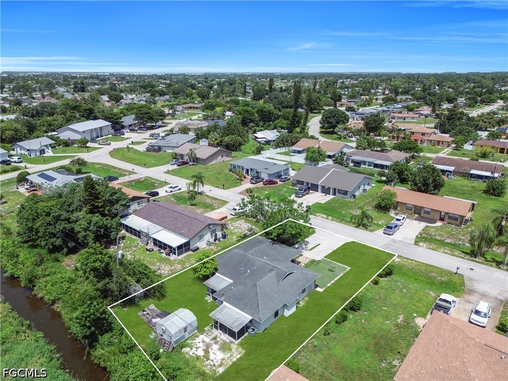 4 Bed Waterfront Home for Sale in Fort Myers, photo 11