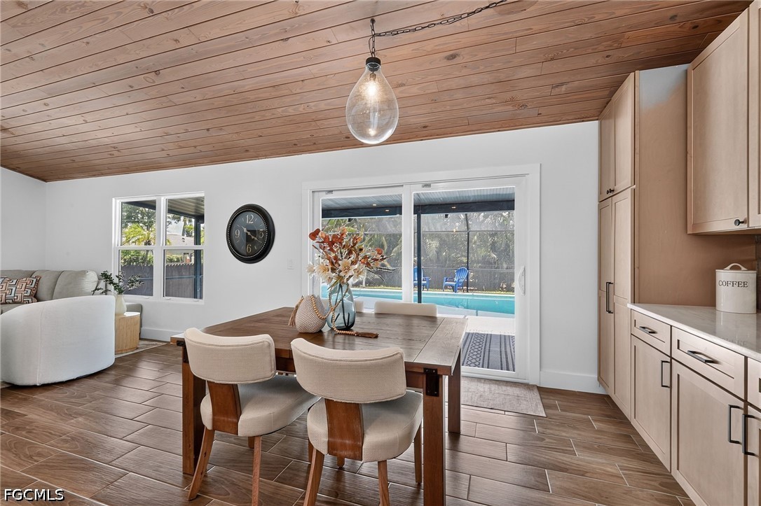 3 Bed Pool Home for Sale in San Carlos Park, photo 11