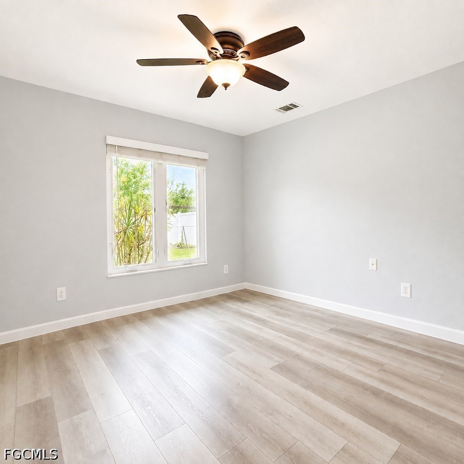 3 Bed Pool Home for Sale in Cape Coral, photo 11