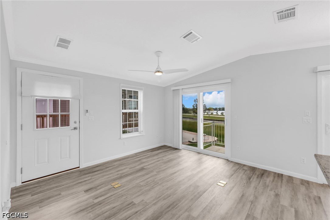 2 Bed Waterfront Home for Sale in Fort Myers, photo 11