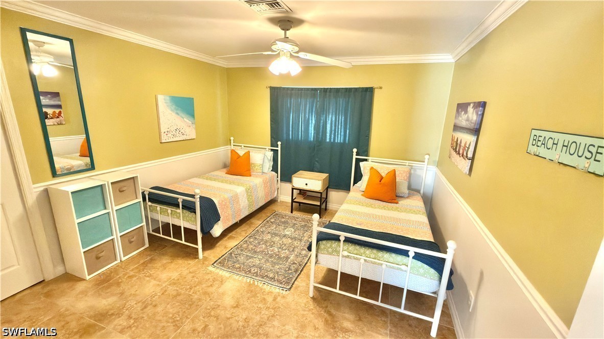 2 Bed SingleFamilyResidence for Sale in Naples, photo 11
