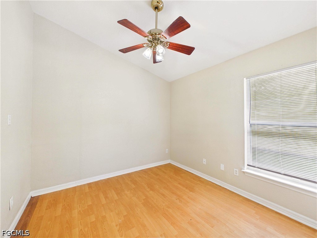 4 Bed SingleFamilyResidence for Sale in Fort Myers, photo 11