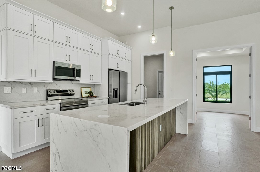 3 Bed Waterfront Home for Sale in Cape Coral, photo 11