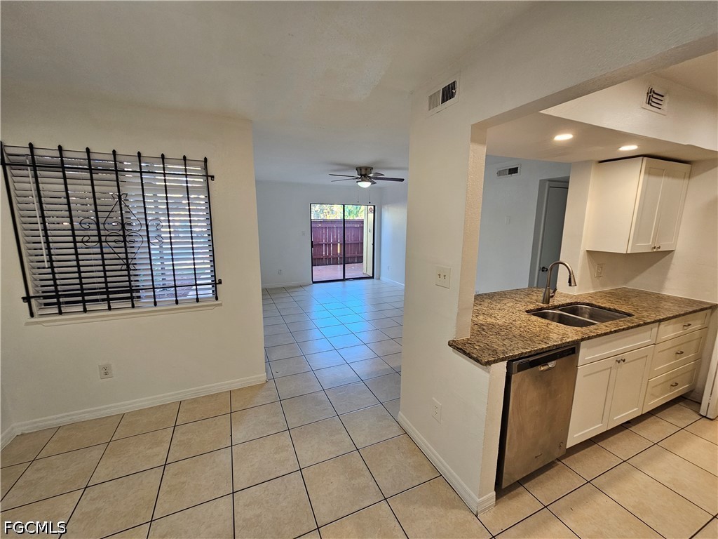 2 Bed Condominium for Sale in Village Creek, photo 11