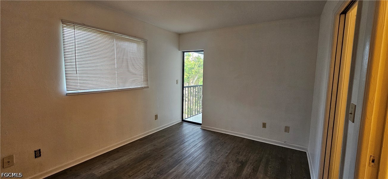 2 Bed Condominium for Sale in Cape Coral, photo 11
