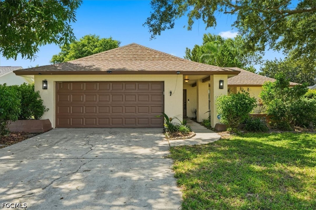 3 Bed Waterfront Home for Sale in Fort Myers, photo 11