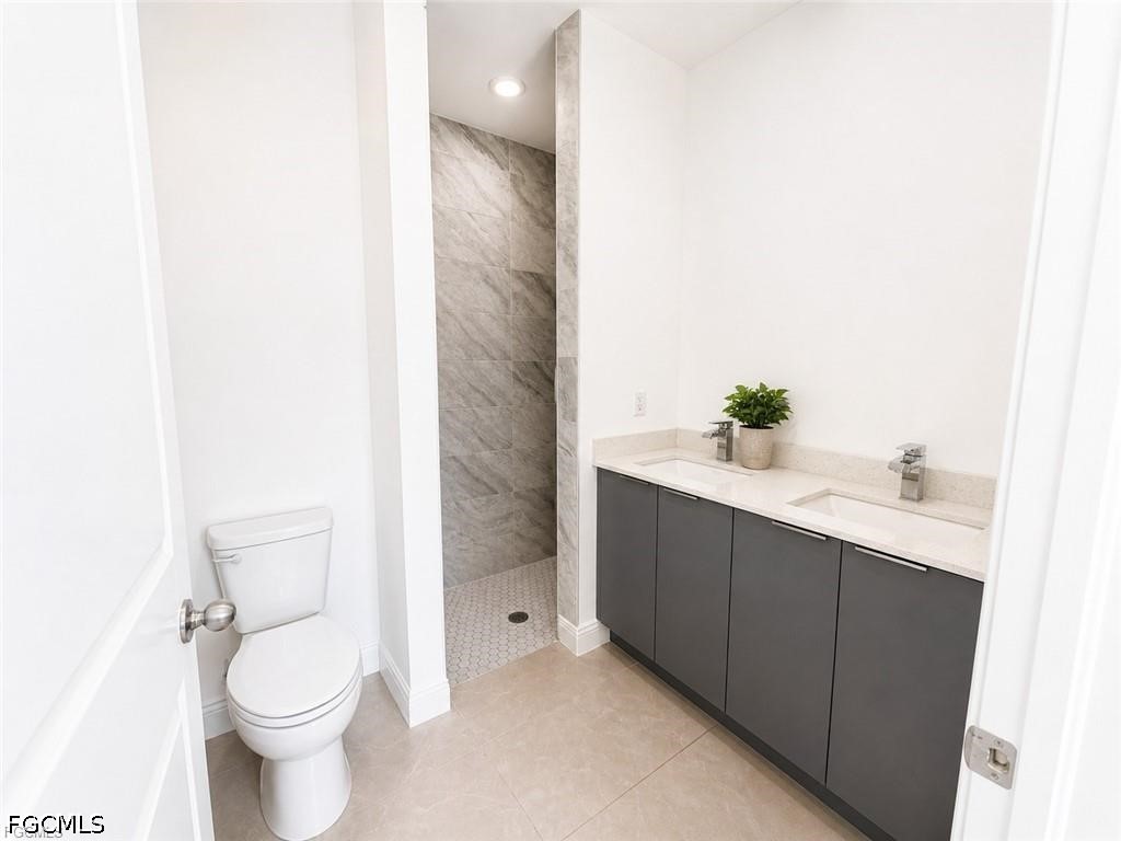 3 Bed Duplex for Sale in Lehigh Acres, photo 11