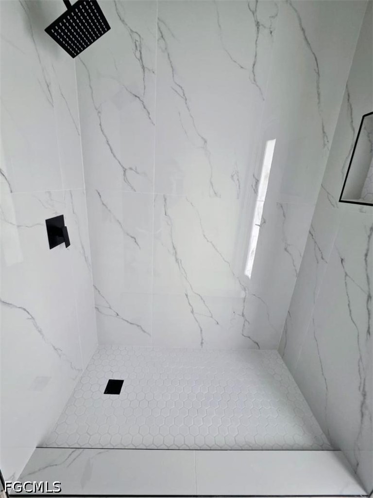 3 Bed Pool Home for Sale in Cape Coral, photo 11