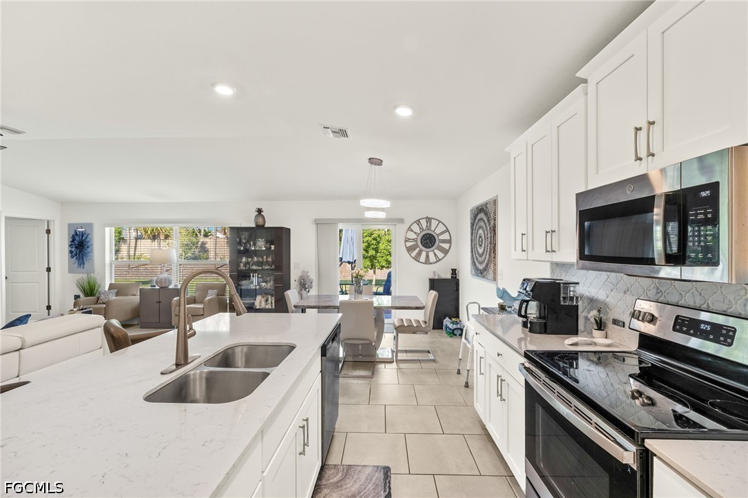 4 Bed SingleFamilyResidence for Sale in Oakview, photo 11